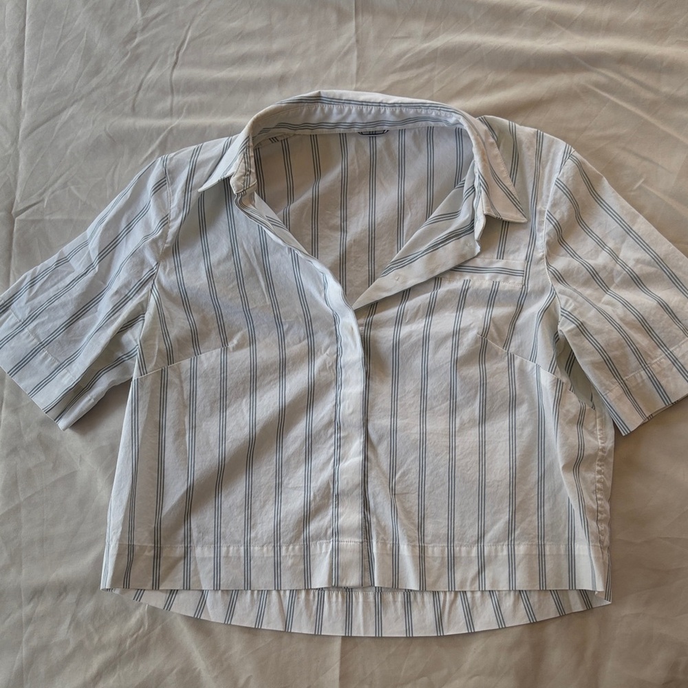 Women's Blue-Striped Short Sleeve Button Front Top